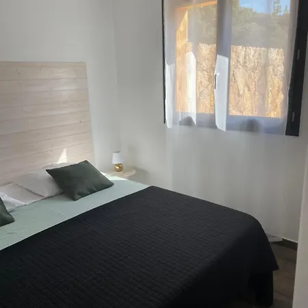 Marilou Avec Petite Piscine Privee * Figari (Corsica)